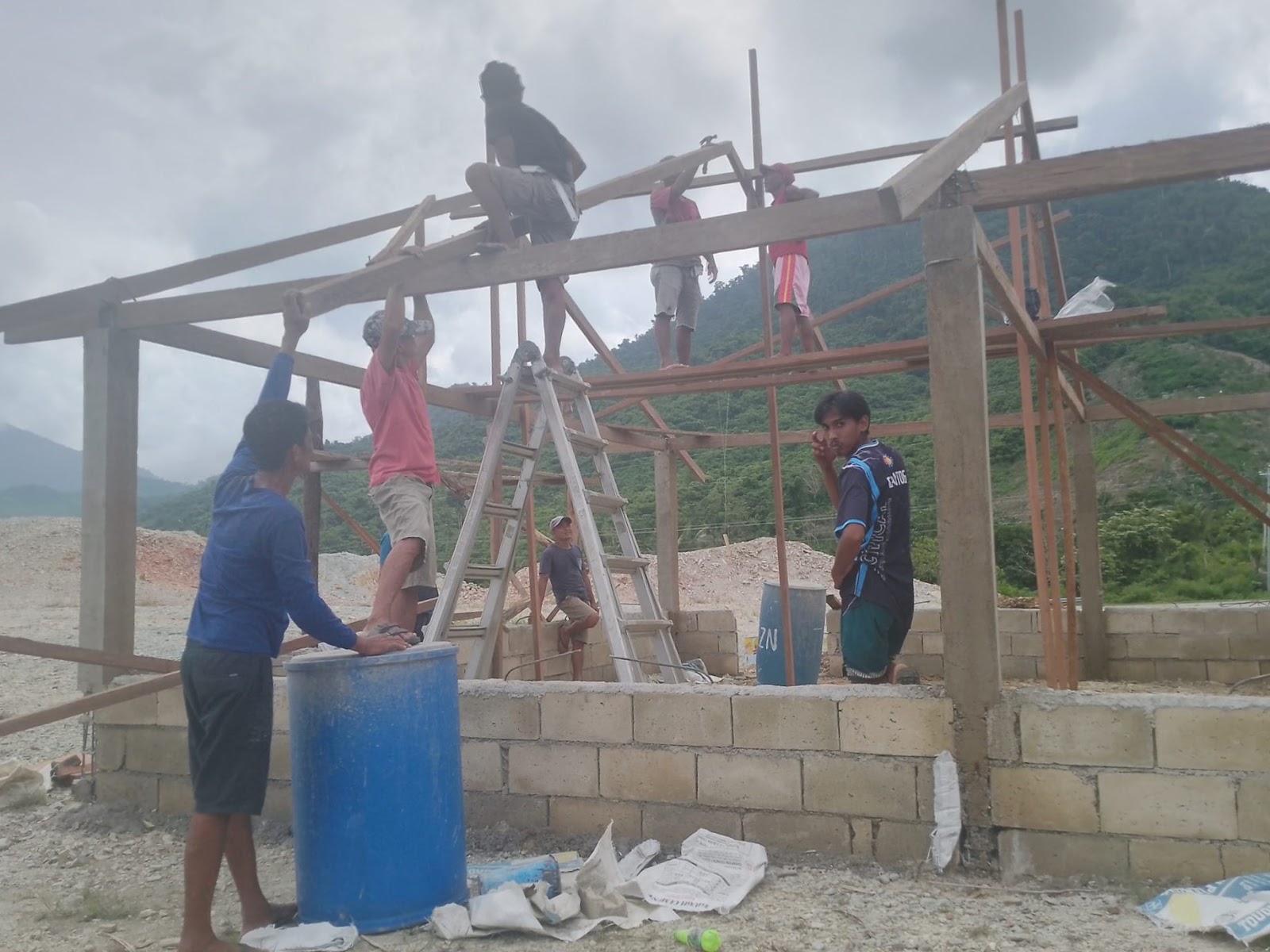Another image of Nicanor Zabala Elementary School, still under construction