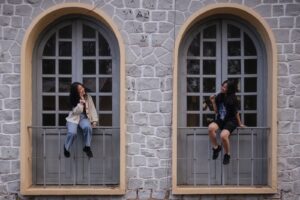 "What's Up?": How to Use It and Respond to It